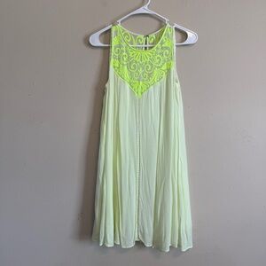 Lilly Pulitzer Cammie Trapeze Embroidered Dress
Lemon Drop Neon Yellow XS